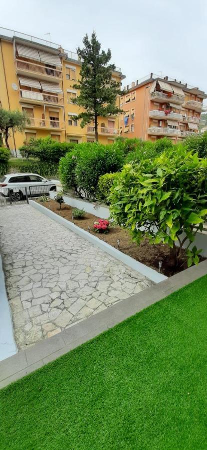 L'Angolo D'Amare Lerici Exterior photo